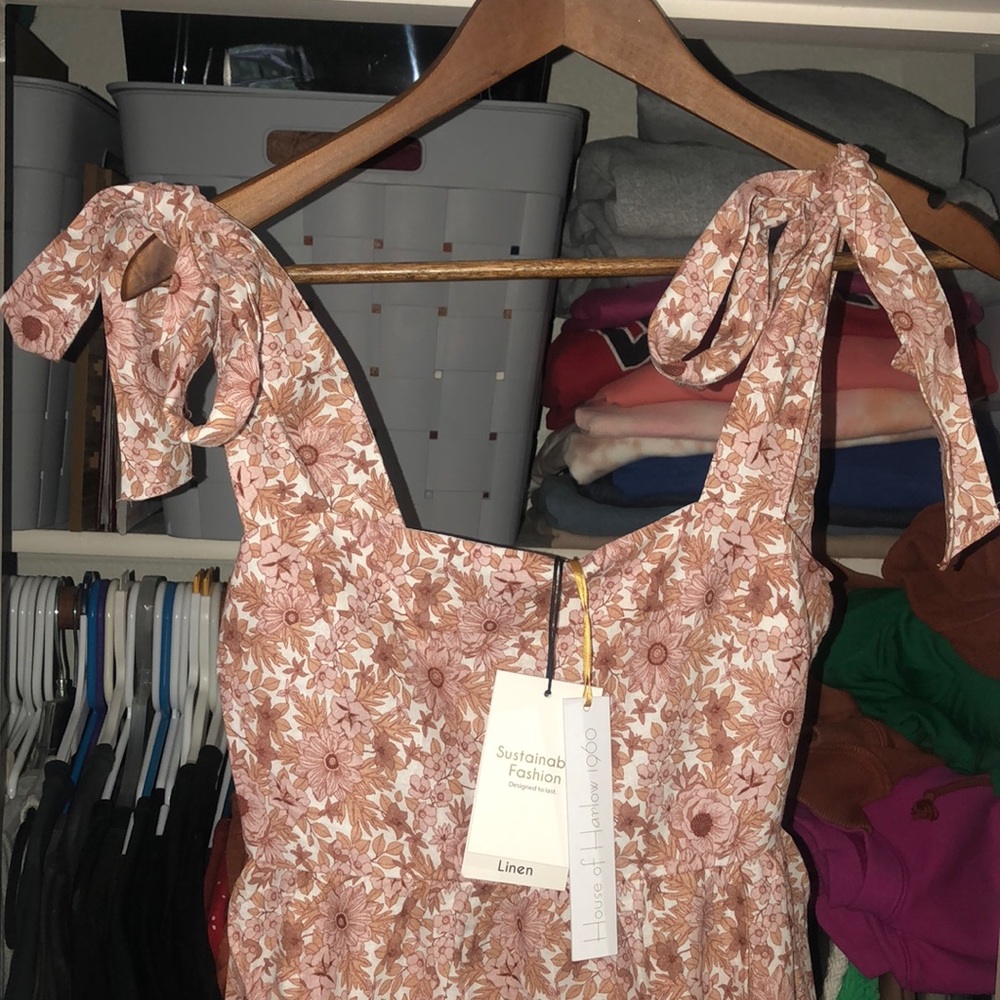 NWT House Of Harlow linen maxi floral dress